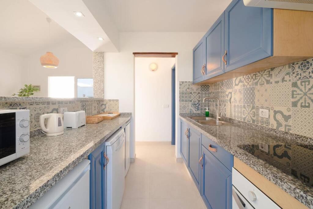 Luxurious Bungalow A2 In A Quiet Complex With Pool 100M From The Sea Charco del Palo Exterior foto
